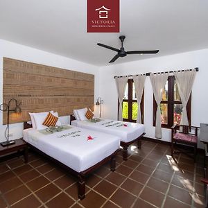 Palace Twin Room